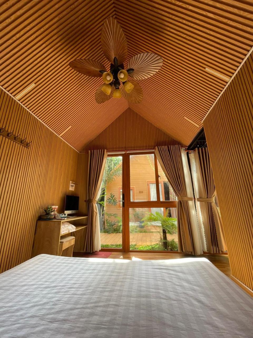 La Garden Homestay Long Xuyên Eksteriør bilde
