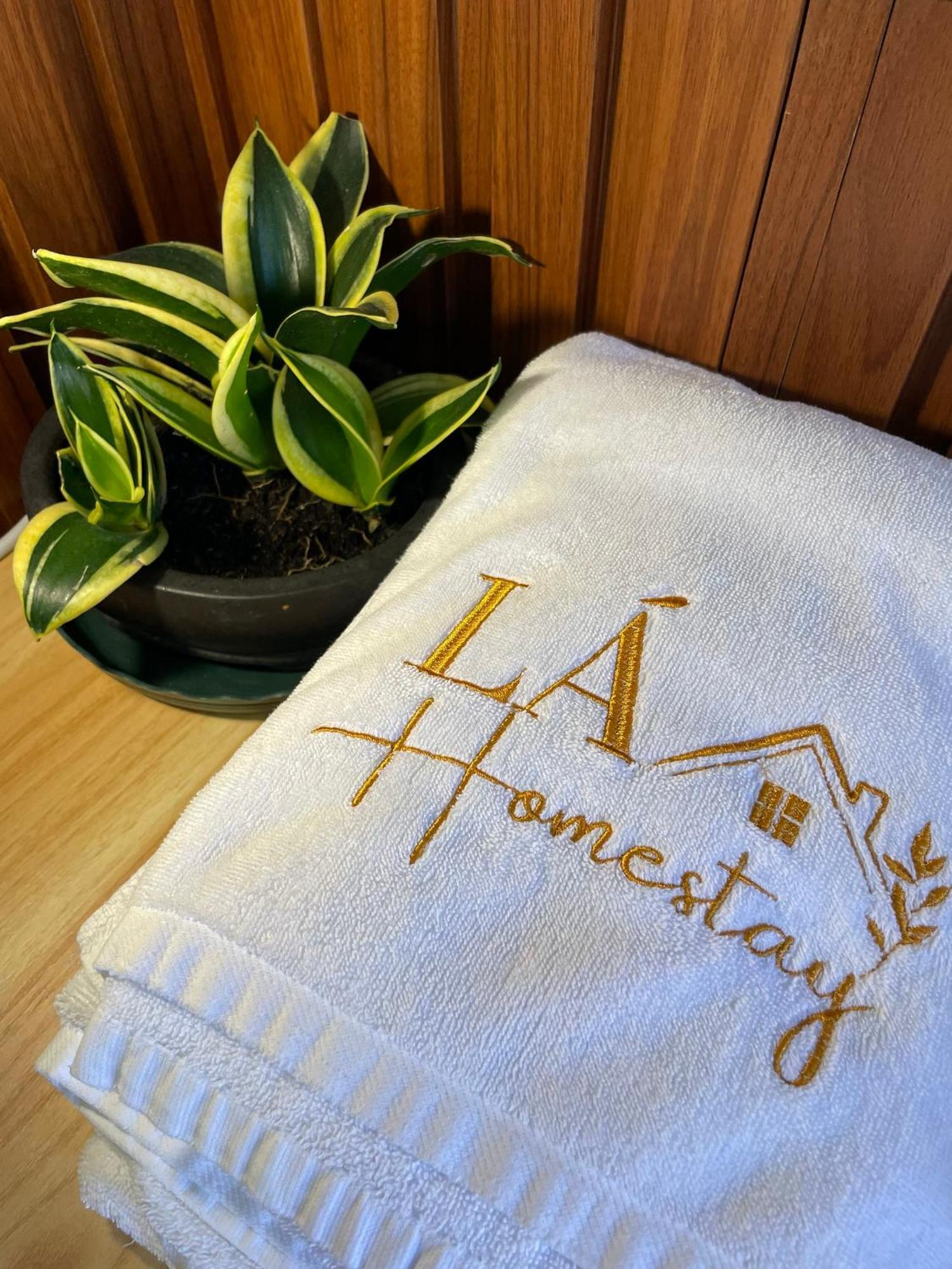 La Garden Homestay Long Xuyên Eksteriør bilde