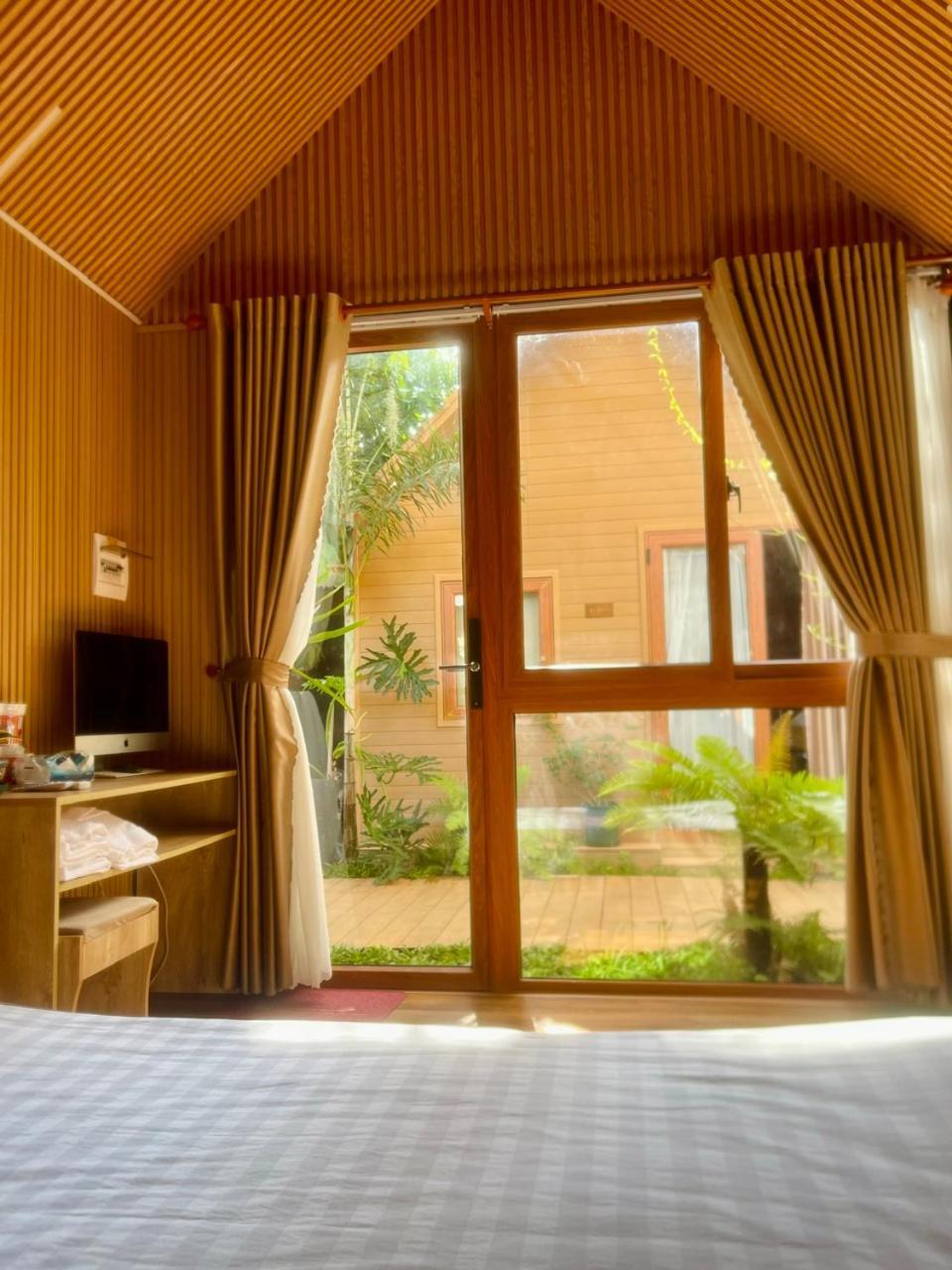 La Garden Homestay Long Xuyên Eksteriør bilde
